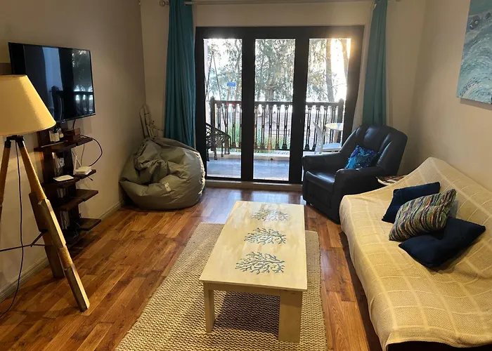 Aquamarine Beachfront Apartment